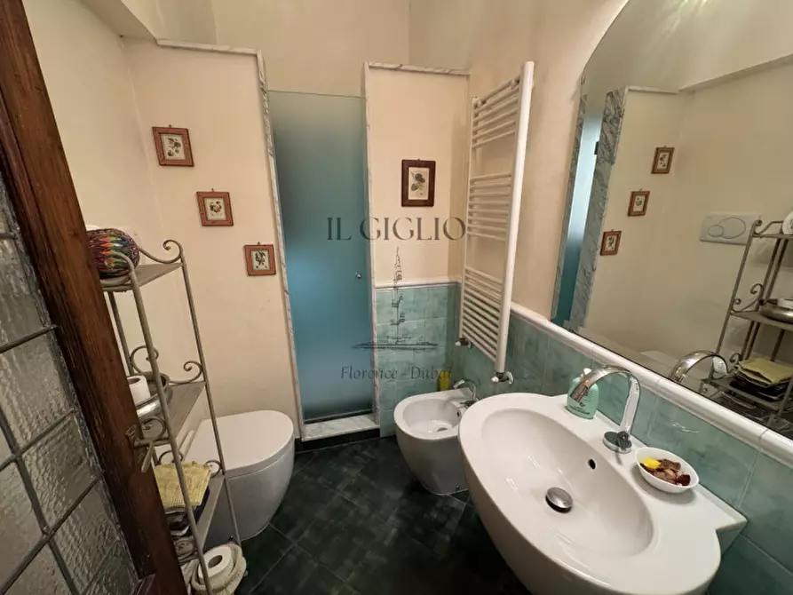 Immagine 17 di Appartamento in vendita  in Via de' Neri a Firenze