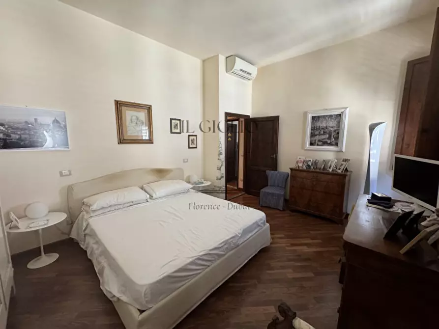 Immagine 22 di Appartamento in vendita  in Via de' Neri a Firenze