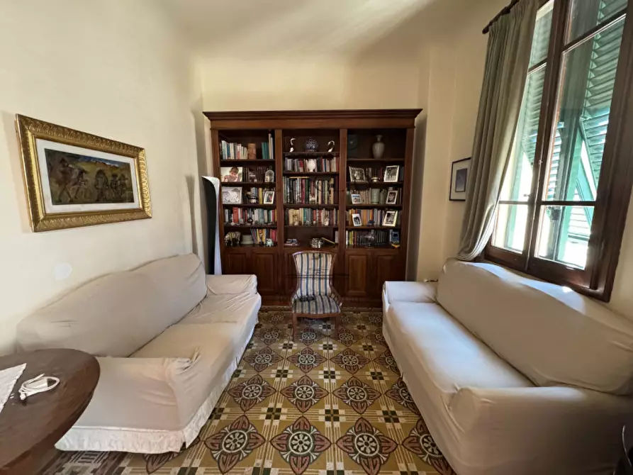 Immagine 28 di Appartamento in vendita  in Via de' Neri a Firenze