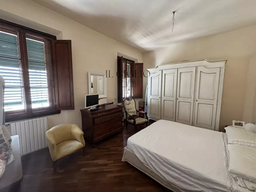 Immagine 41 di Appartamento in vendita  in Via de' Neri a Firenze