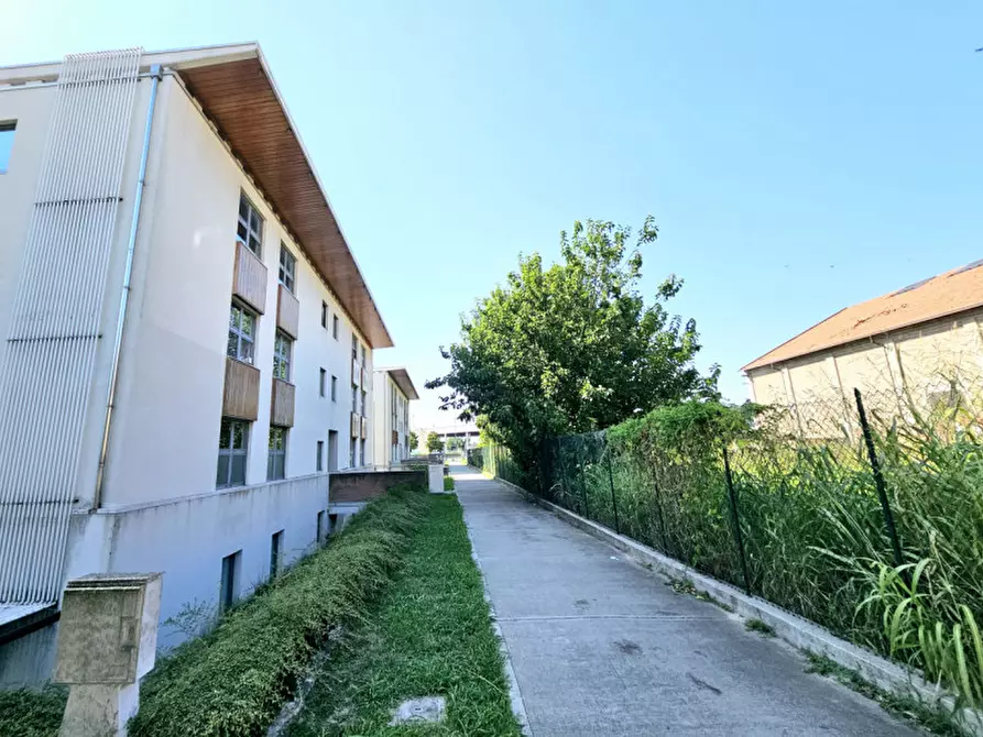 Immagine 7 di Ufficio in affitto  in Via degli Artigiani a Este