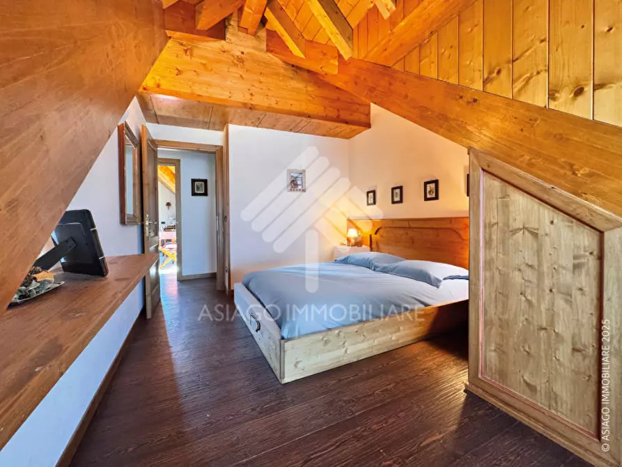 Immagine 31 di Attico in vendita  in Via Colonnello Rodeghiero, 1 a Asiago