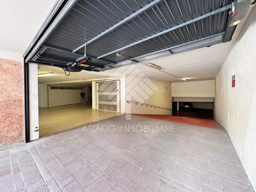 Immagine 36 di Attico in vendita  in Via Colonnello Rodeghiero, 1 a Asiago