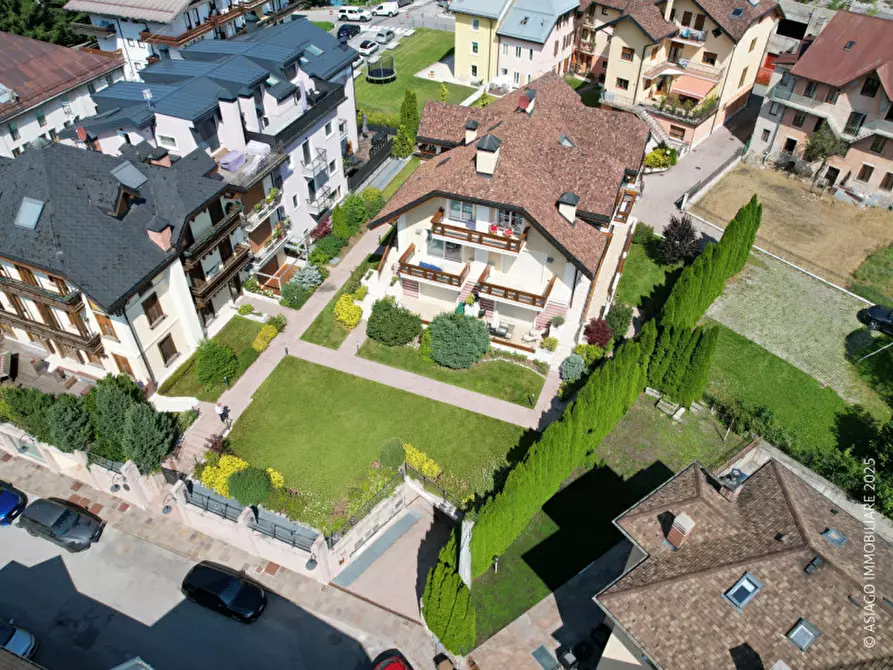 Immagine 38 di Attico in vendita  in Via Colonnello Rodeghiero, 1 a Asiago