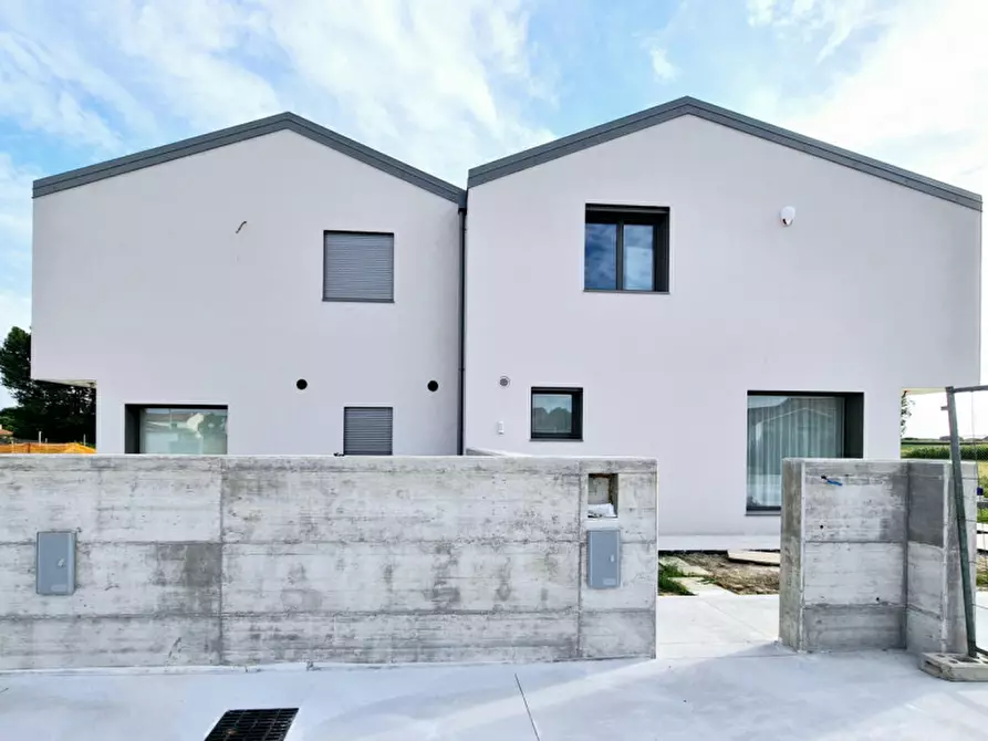 Immagine 4 di Casa bifamiliare in vendita  in Via Marconi a Sant'elena