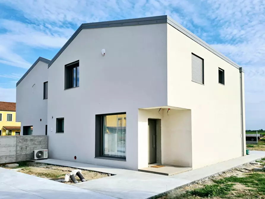 Immagine 5 di Casa bifamiliare in vendita  in Via Marconi a Sant'elena