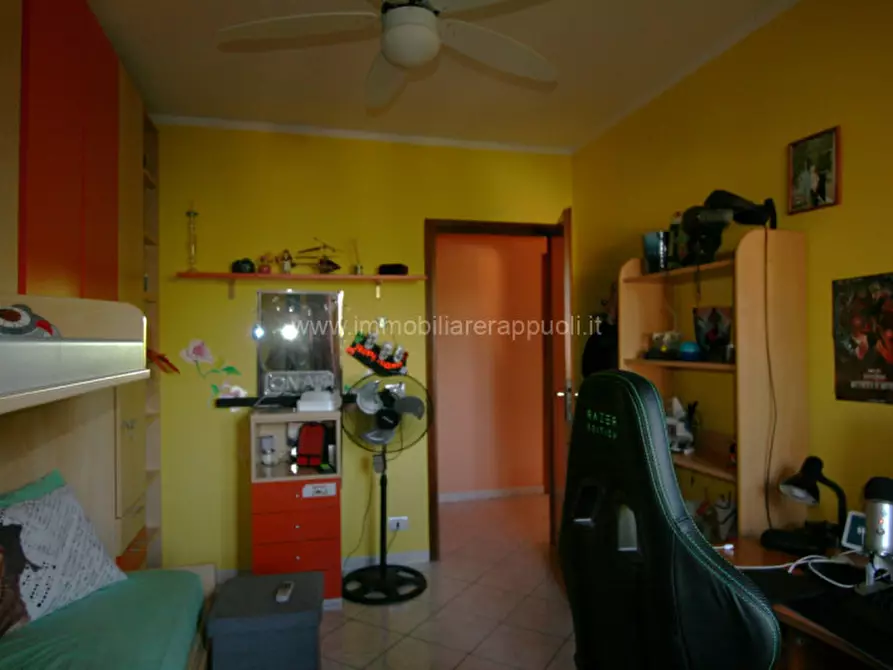 Immagine 10 di Appartamento in vendita  a Sinalunga