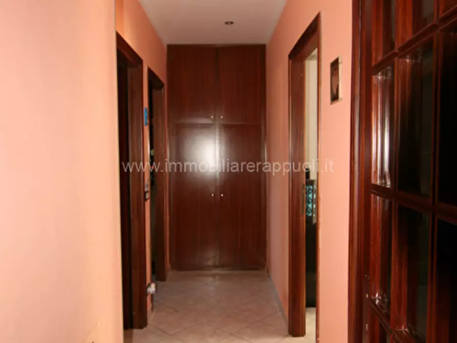 Immagine 15 di Appartamento in vendita  a Sinalunga