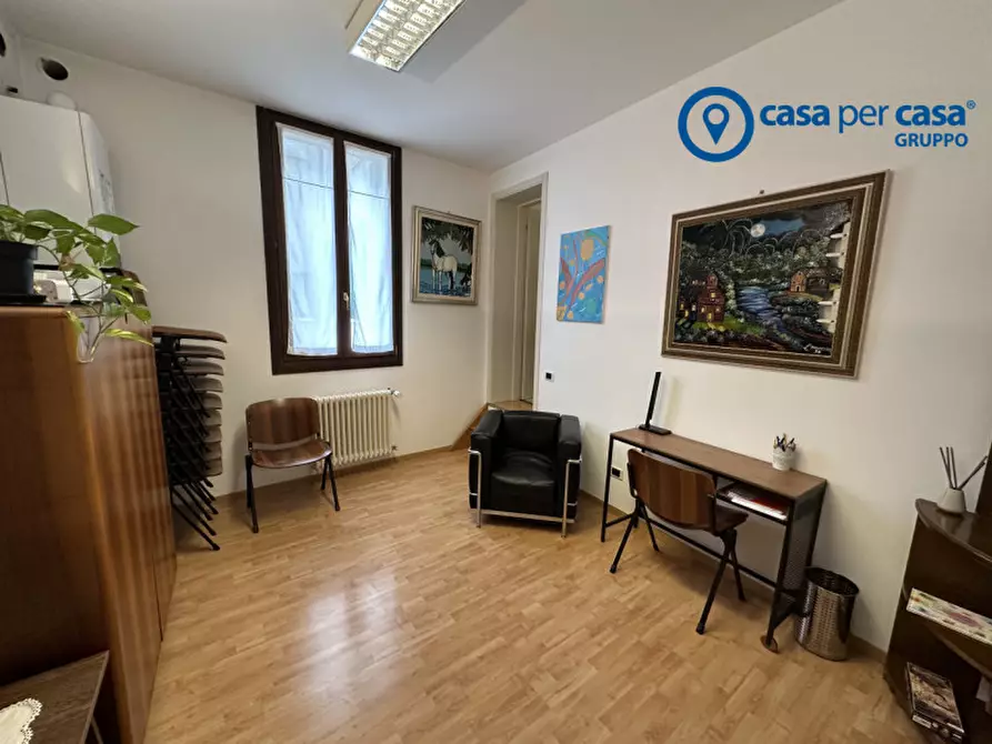 Immagine 10 di Appartamento in vendita  in via trento 5 a Rovigo