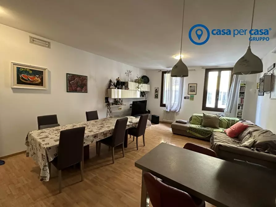 Immagine 10 di Appartamento in vendita  in via trento 5 a Rovigo