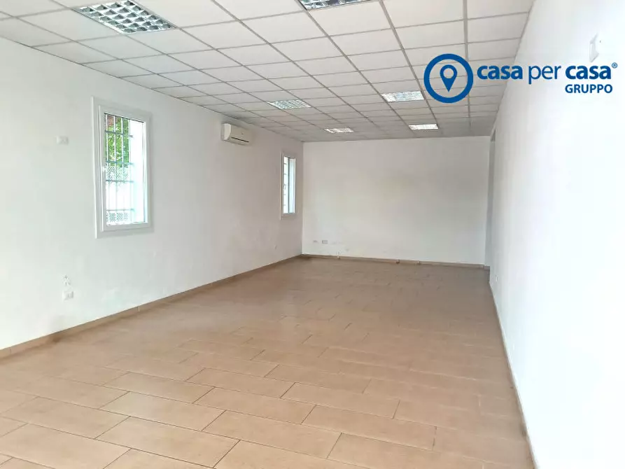 Immagine 2 di Negozio in vendita  in Via Chieppara 31 a Adria