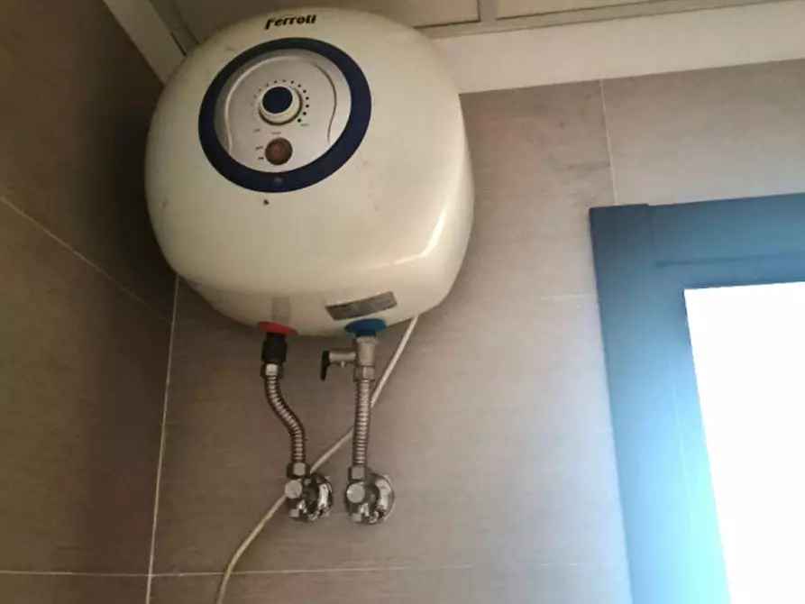 Immagine 7 di Negozio in vendita  in Via Chieppara 31 a Adria