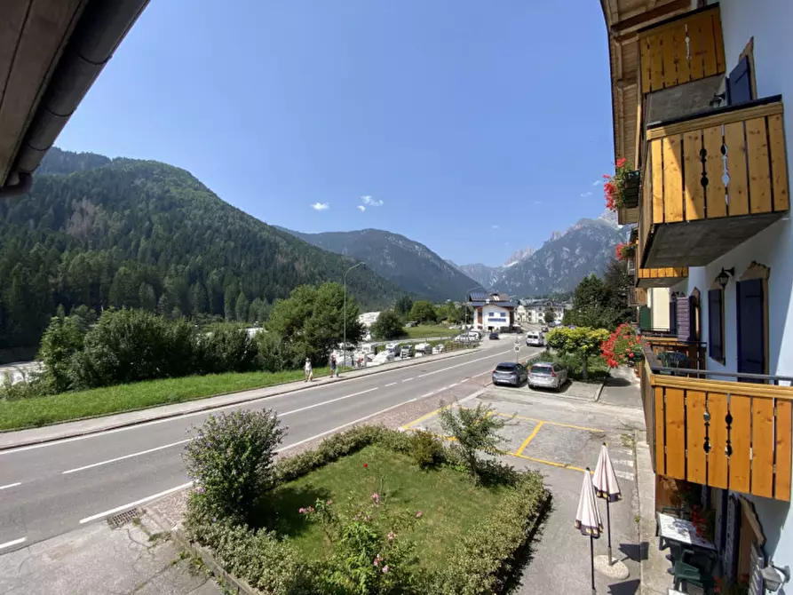 Immagine 10 di Appartamento in vendita  in Via Reane,58 a Auronzo Di Cadore
