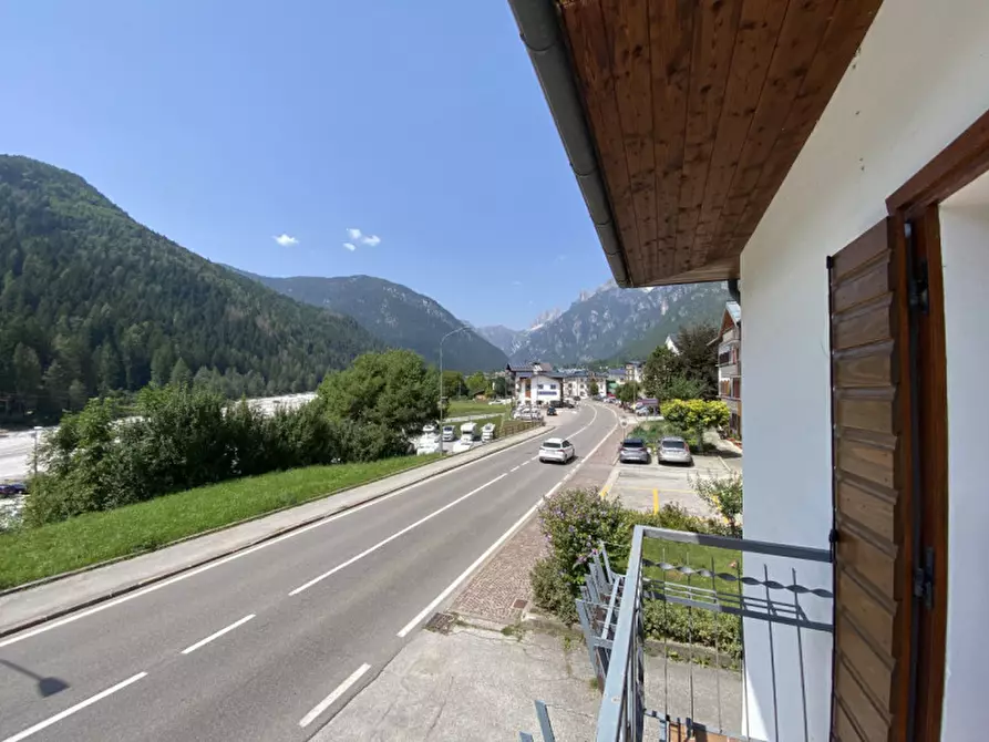 Immagine 12 di Appartamento in vendita  in Via Reane,58 a Auronzo Di Cadore