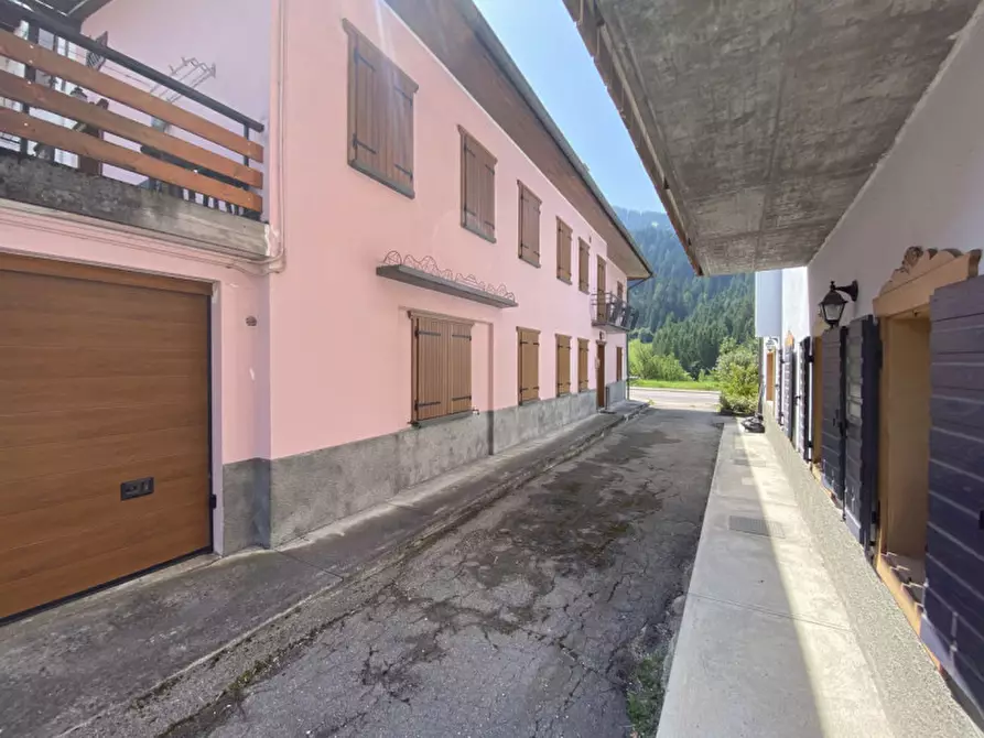 Immagine 31 di Appartamento in vendita  in Via Reane,58 a Auronzo Di Cadore