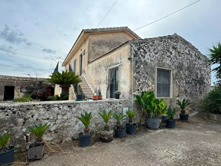 Immagine 4 di Casa indipendente in vendita  in Strada Comunale Crocevia Cava Ispica Ciancia a Modica