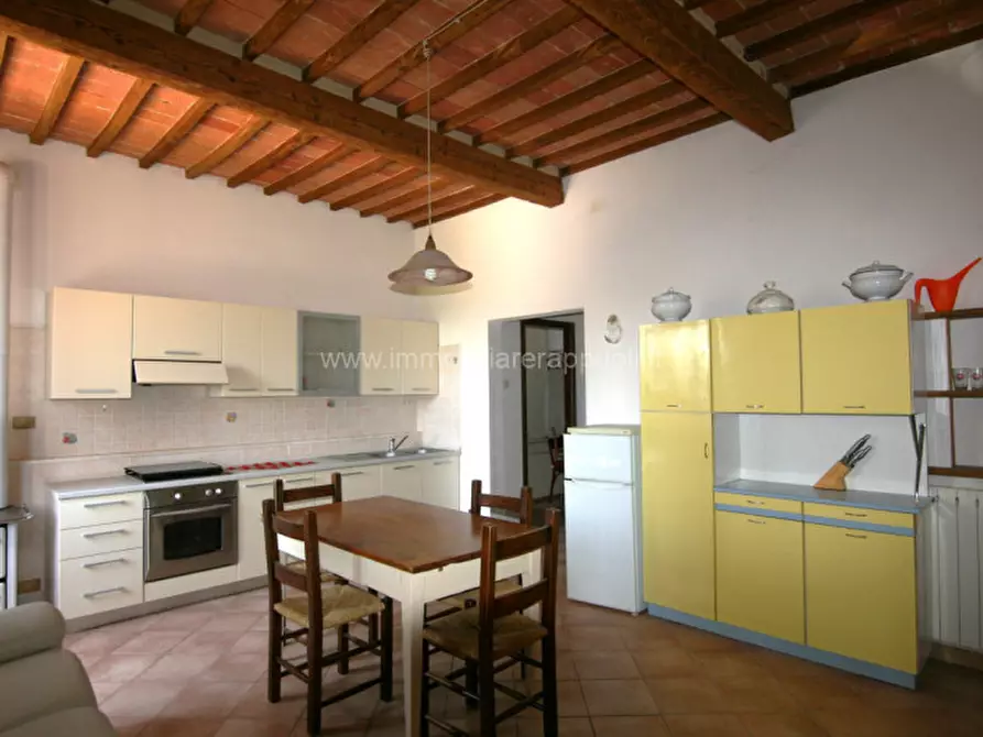 Immagine 41 di Villa in vendita  a Sinalunga