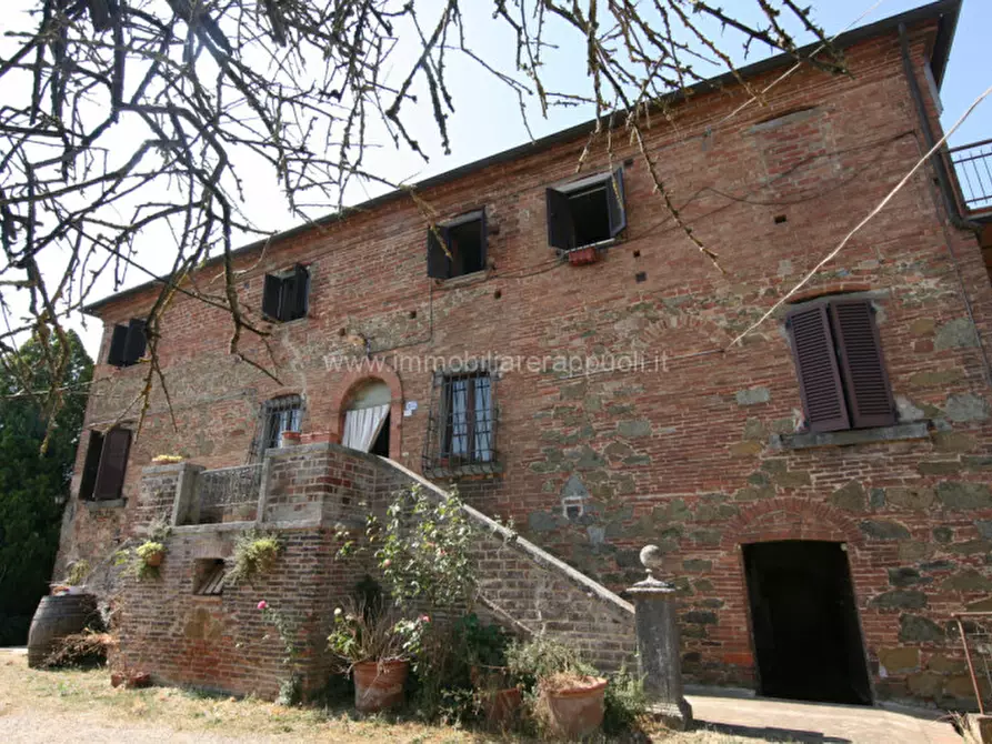 Immagine 49 di Villa in vendita  a Sinalunga