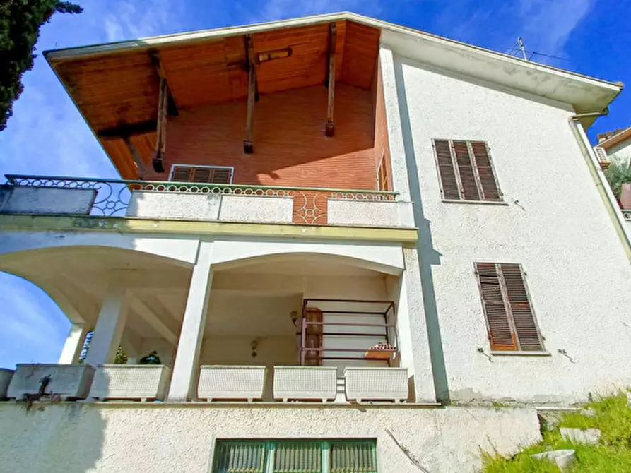 Immagine 3 di Casa indipendente in vendita  in Viale Italia a Fossombrone