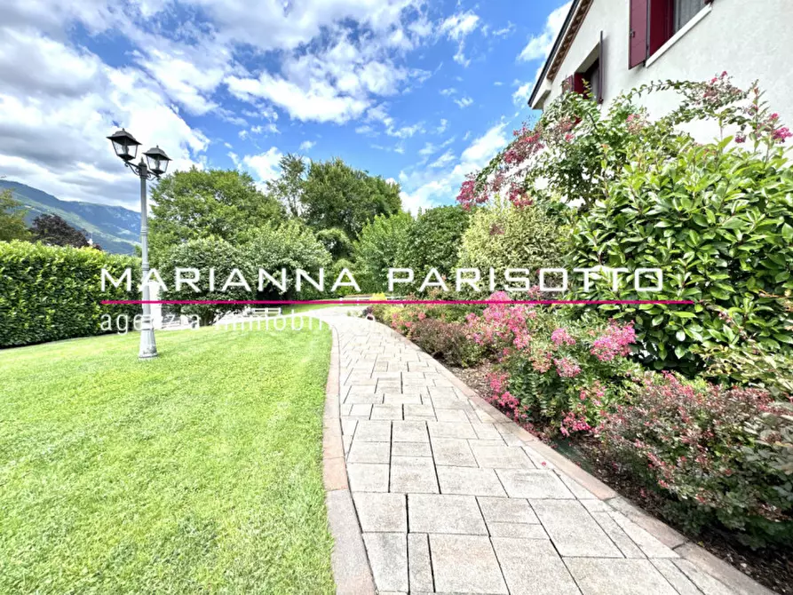 Immagine 4 di Villa in vendita  in Via Piana d'Oriente 34/B a Mussolente