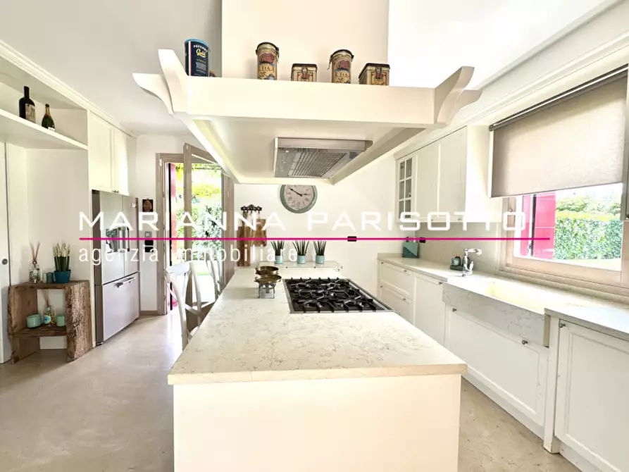 Immagine 37 di Villa in vendita  in Via Piana d'Oriente 34/B a Mussolente