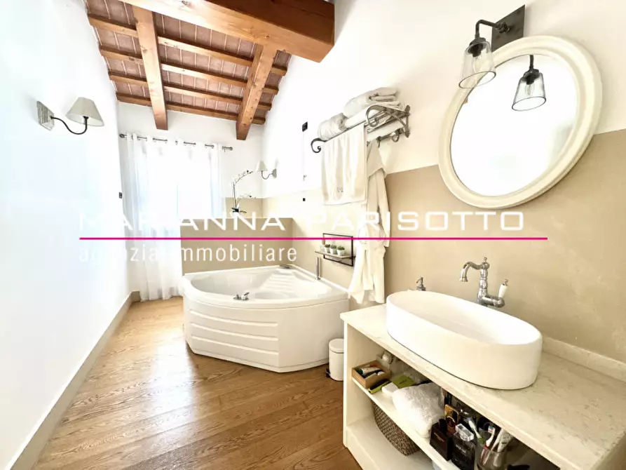 Immagine 70 di Villa in vendita  in Via Piana d'Oriente 34/B a Mussolente