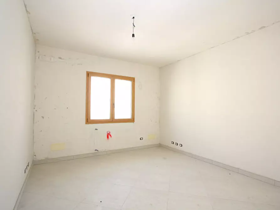 Immagine 4 di Ufficio in vendita  in Via Impero, Parabita, LE, Italia a Parabita