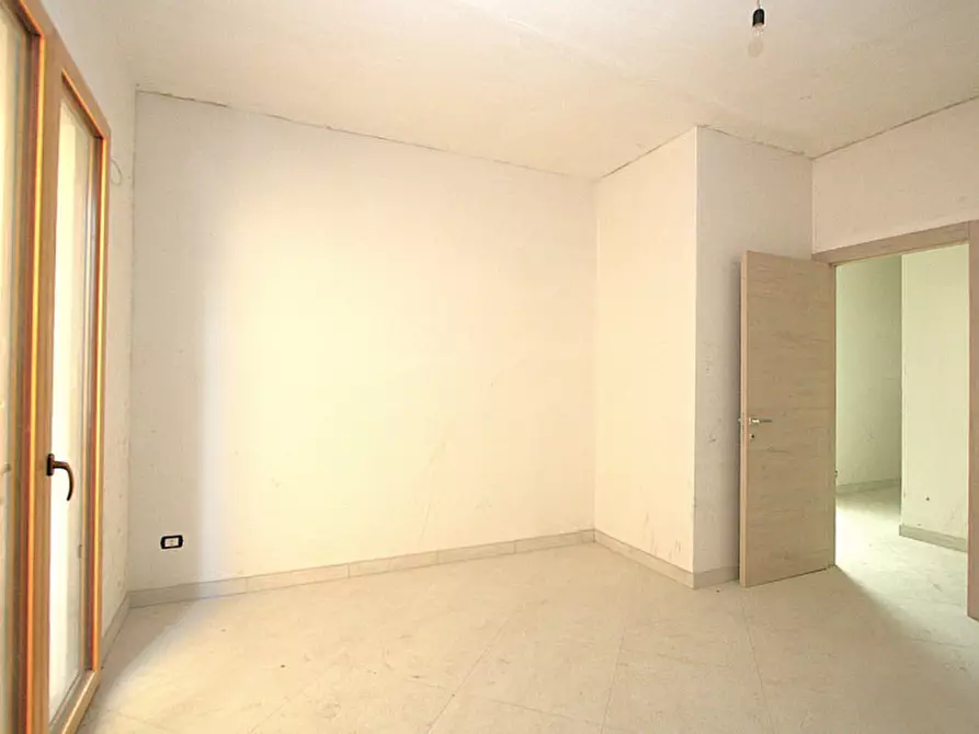 Immagine 14 di Ufficio in vendita  in Via Impero, Parabita, LE, Italia a Parabita