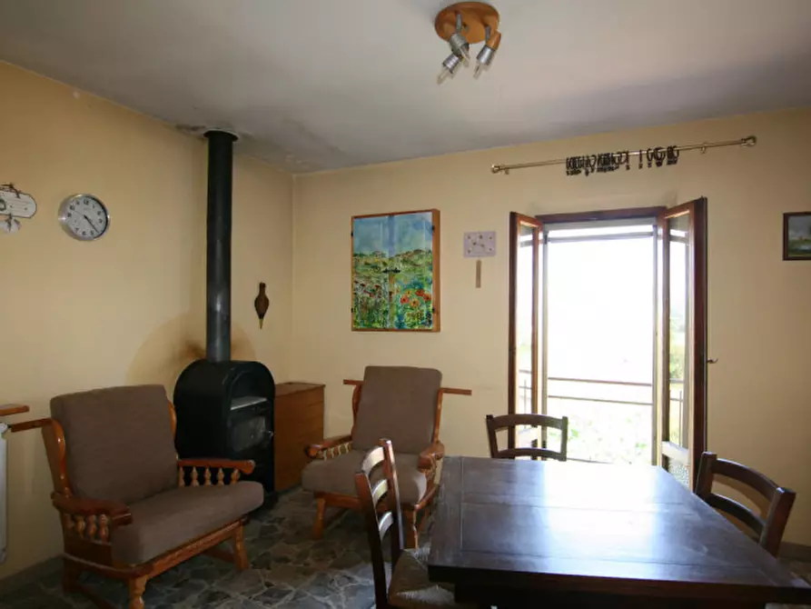 Immagine 9 di Villa in vendita  a Sinalunga