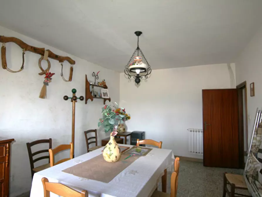 Immagine 13 di Villa in vendita  a Sinalunga