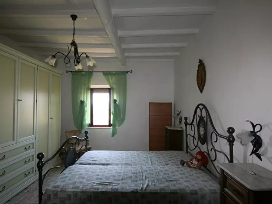 Immagine 17 di Villa in vendita  a Sinalunga