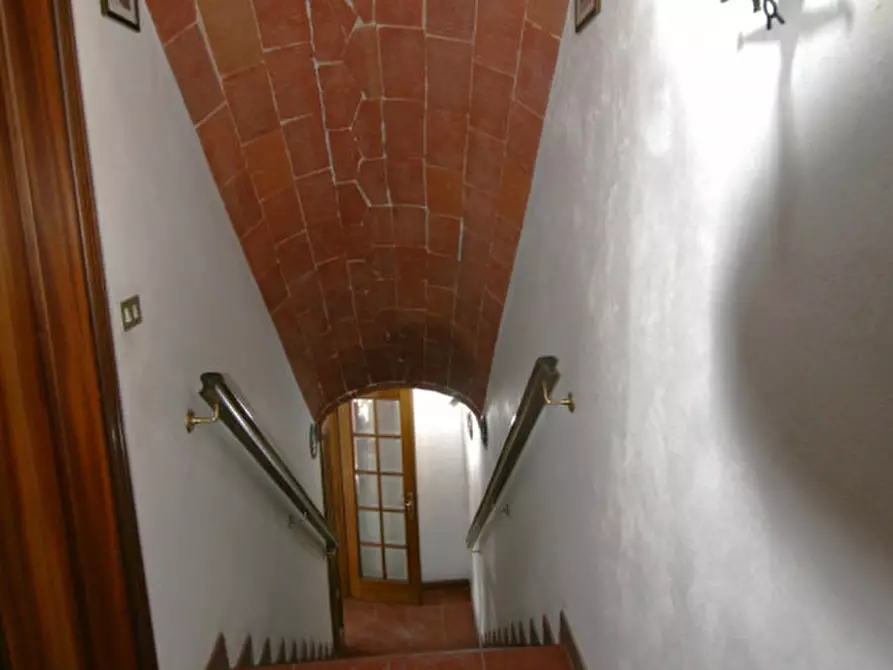 Immagine 21 di Villa in vendita  a Sinalunga