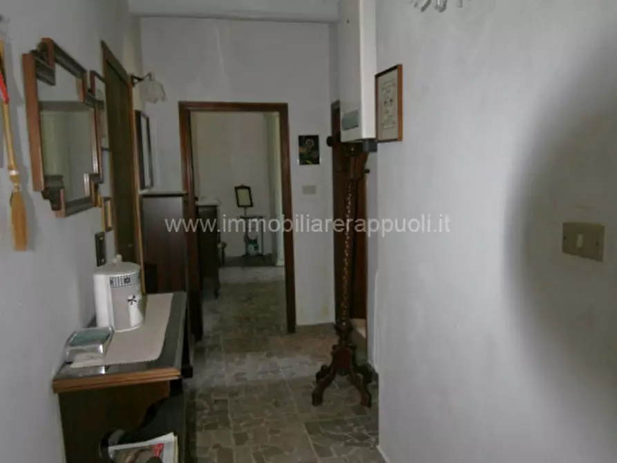 Immagine 25 di Villa in vendita  a Sinalunga