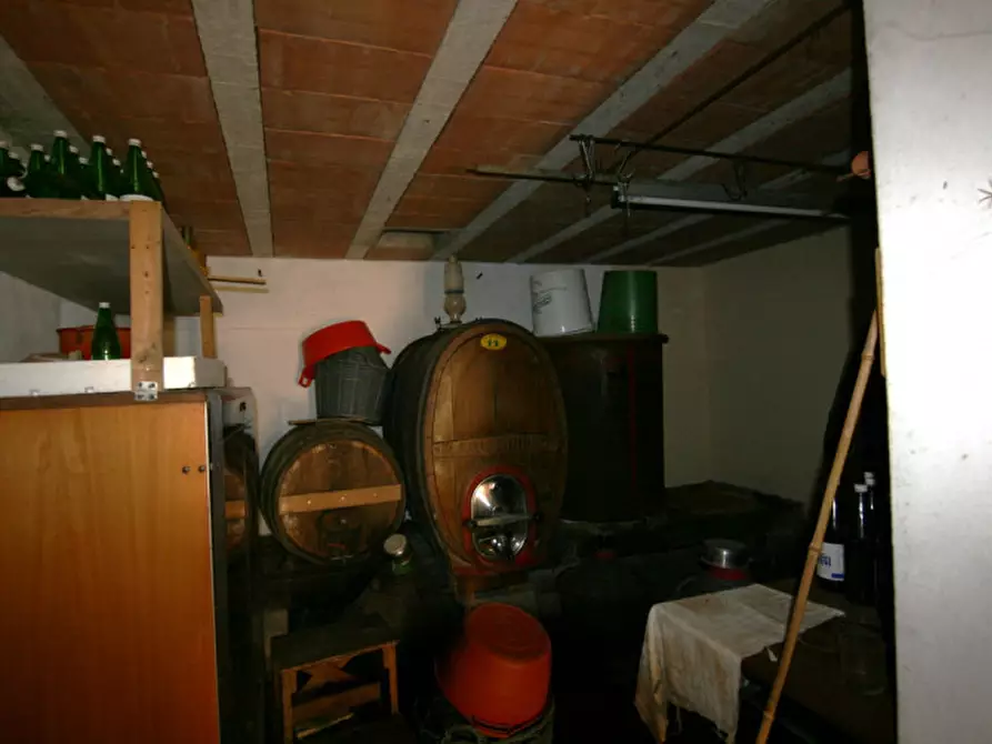 Immagine 41 di Villa in vendita  a Sinalunga