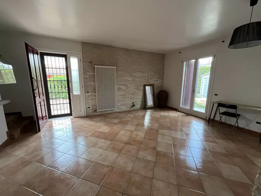 Immagine 3 di Casa bifamiliare in vendita  in via San Zeno a Veggiano