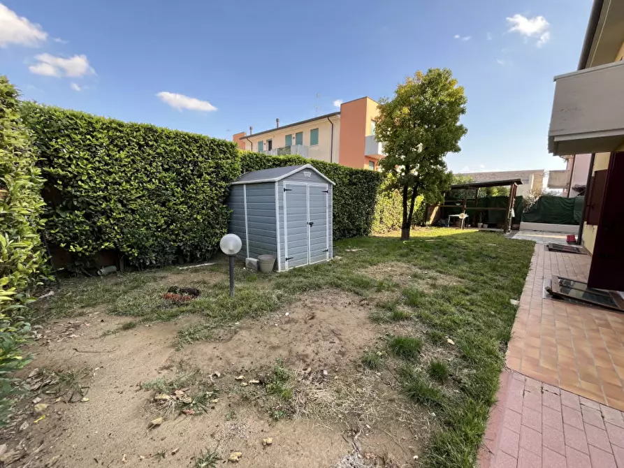 Immagine 25 di Casa bifamiliare in vendita  in via San Zeno a Veggiano