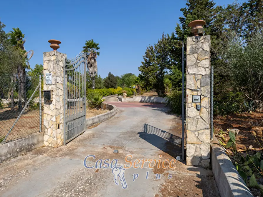Immagine 1 di Casa indipendente in vendita  in Strada Vicinale Rischiazzi a Parabita