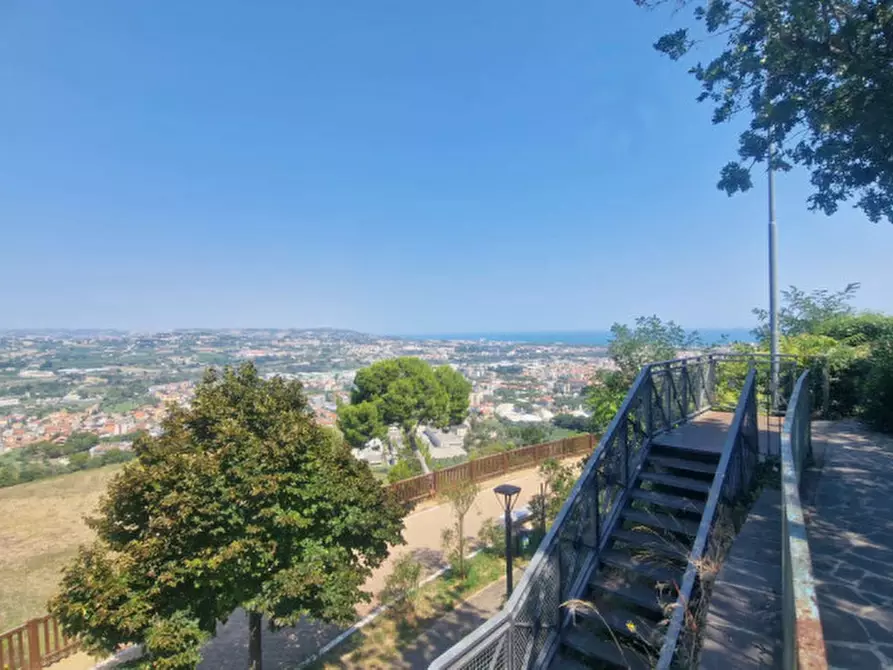 Immagine 16 di Casa indipendente in vendita  in via di mezzo a Montesilvano