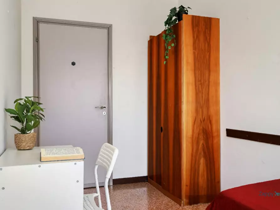 Immagine 14 di Camera in affitto  in Via Carlo Marx a Milano