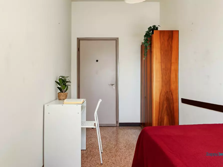 Immagine 16 di Camera in affitto  in Via Carlo Marx a Milano