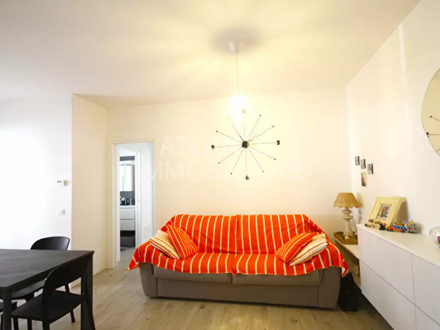 Immagine 1 di Appartamento in vendita  in Viale Bologna a Riccione