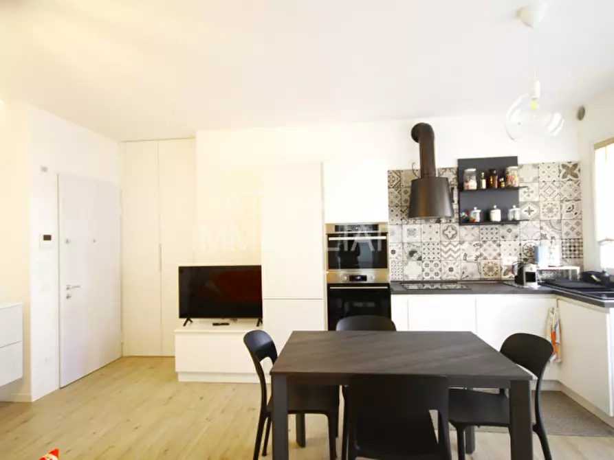 Immagine 2 di Appartamento in vendita  in Viale Bologna a Riccione