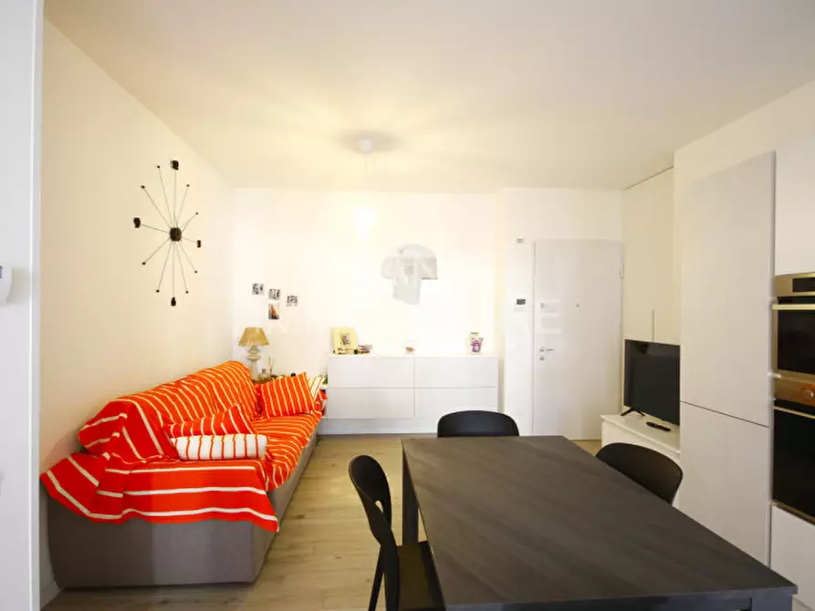 Immagine 3 di Appartamento in vendita  in Viale Bologna a Riccione