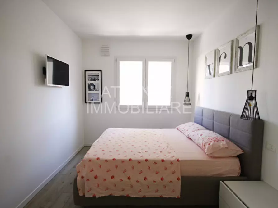 Immagine 5 di Appartamento in vendita  in Viale Bologna a Riccione