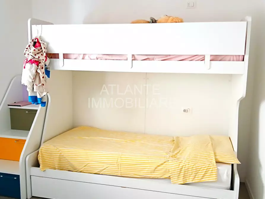 Immagine 10 di Appartamento in vendita  in Viale Bologna a Riccione