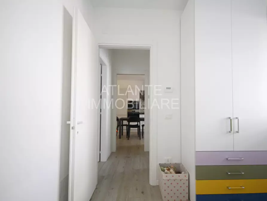 Immagine 11 di Appartamento in vendita  in Viale Bologna a Riccione