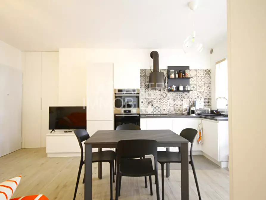 Immagine 17 di Appartamento in vendita  in Viale Bologna a Riccione