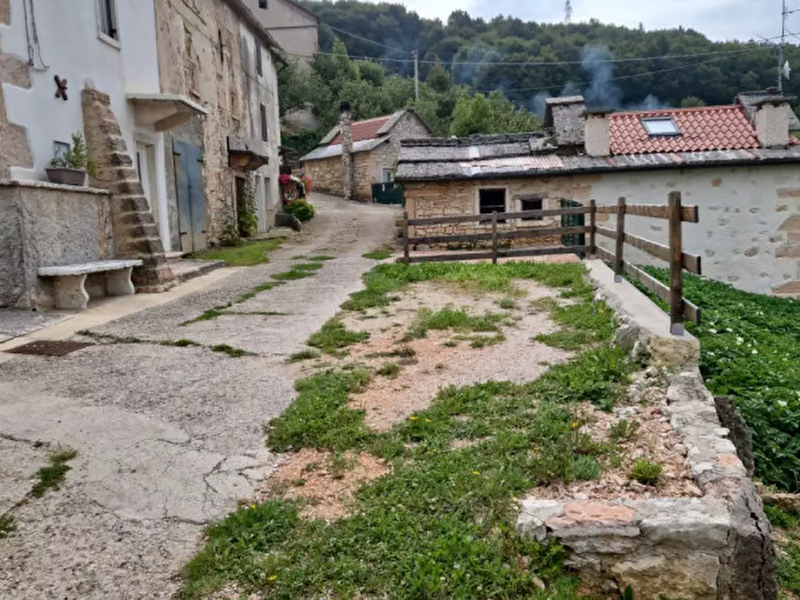 Immagine 2 di Villetta a schiera in vendita  in Contrada Genderli a Erbezzo