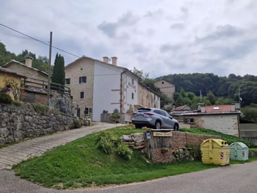 Immagine 6 di Villetta a schiera in vendita  in Contrada Genderli a Erbezzo