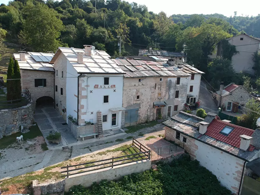 Immagine 10 di Villetta a schiera in vendita  in Contrada Genderli a Erbezzo